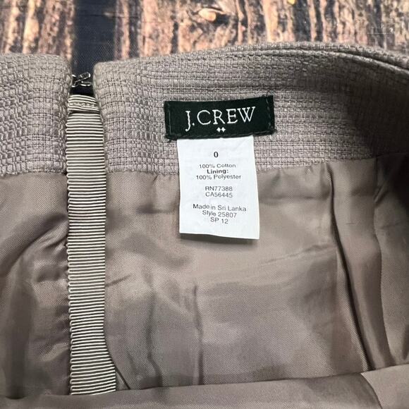 J. Crew Women's Beige Mini Skirt Size 0 Short Solid Back Zipper - Picture 2 of 3